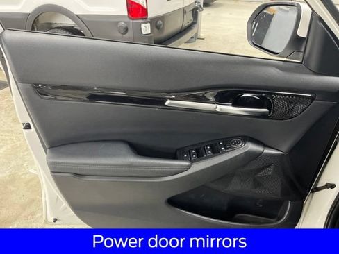 Used 2022 Kia Seltos EX AWD/4WD image 25