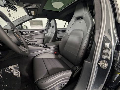 New 2026 Porsche Panamera image 5