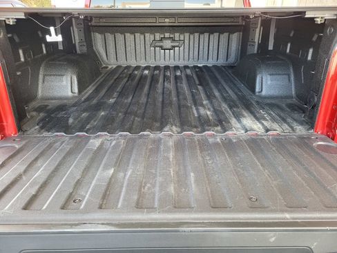 Used 2026 Chevrolet Silverado 1500 LT Trail Boss w/ LT Trail Boss Premium Package AWD/4WD image 7