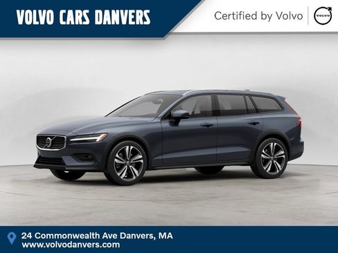 Certified 2025 Volvo V60 B5 Cross Country Plus AWD/4WD image 1
