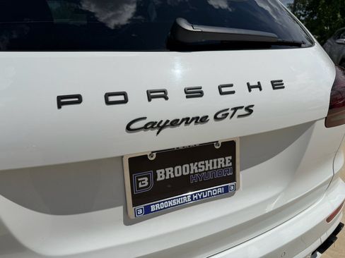 Used 2017 Porsche Cayenne GTS AWD/4WD image 11