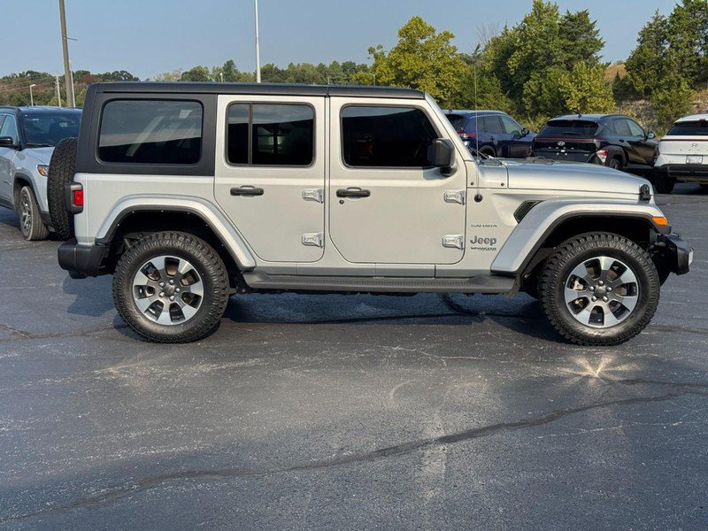Used 2022 Jeep Wrangler Unlimited Sahara w/ Cold Weather Group AWD/4WD image 2