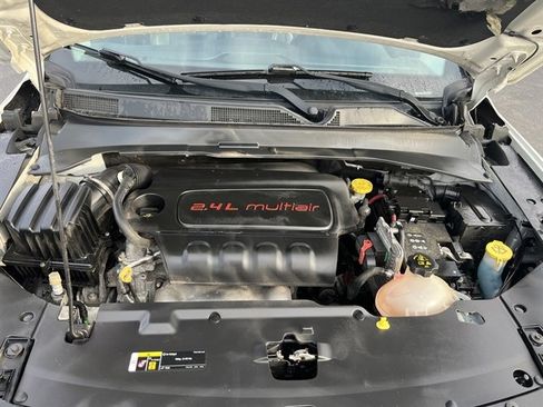 Used 2018 Jeep Compass Limited image 16