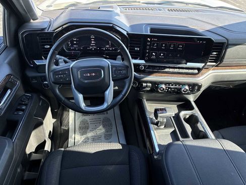 Used 2023 GMC Sierra 1500 Elevation w/ Preferred Package image 10