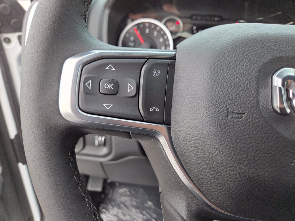 New 2026 RAM 2500 Big Horn AWD/4WD image 32