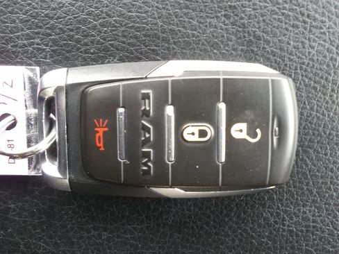 Used 2023 RAM 1500 Big Horn image 15