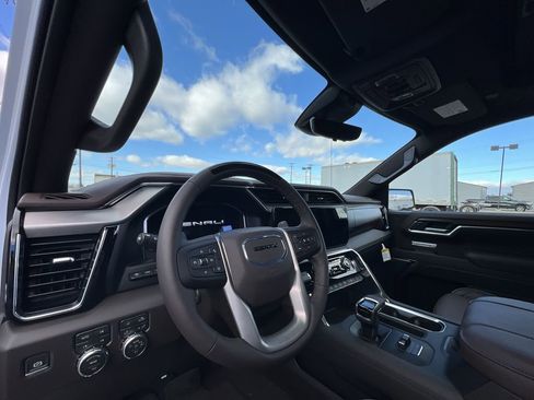 New 2026 GMC Sierra 1500 Denali image 10