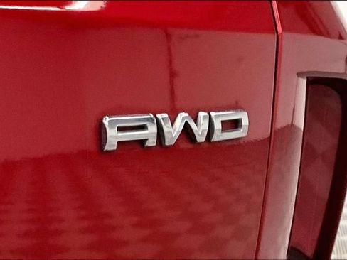 Used 2021 Ford Escape Titanium AWD/4WD image 9