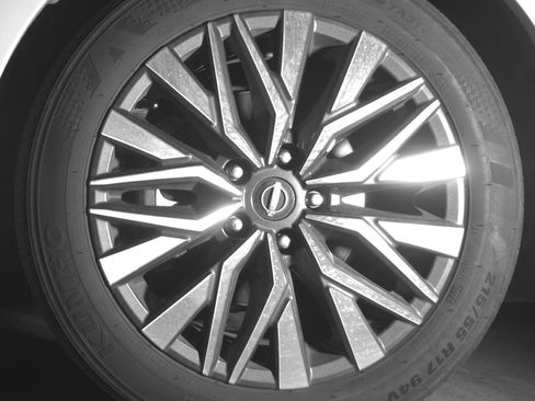 Used 2025 Nissan Altima 2.5 SV image 12