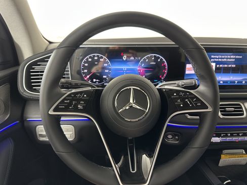 New 2025 Mercedes-Benz GLS 450 4MATIC image 12