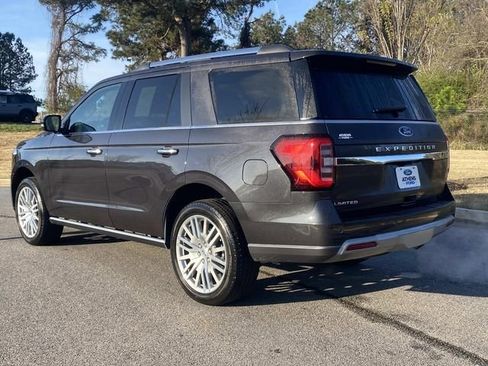 Used 2024 Ford Expedition Limited image 9