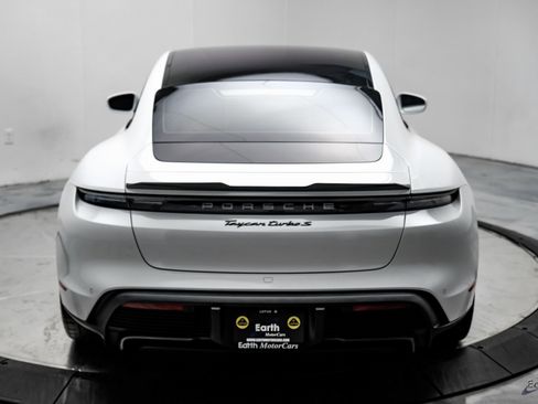 Used 2020 Porsche Taycan Turbo S image 11