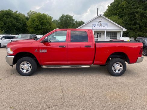 Used 2013 RAM 2500 Tradesman w/ Chrome Appearance Group image 2