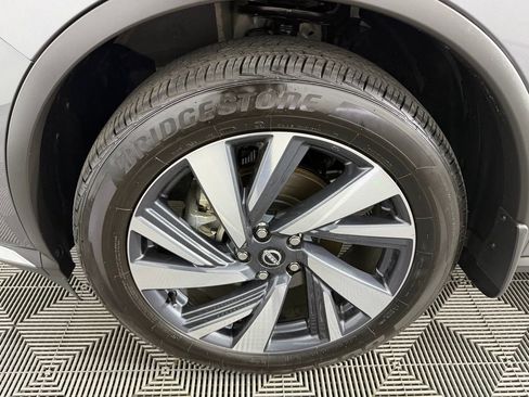 Used 2024 Nissan Murano SL image 10