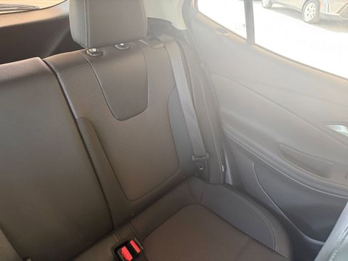 Used 2025 Buick Encore GX Preferred FWD image 36