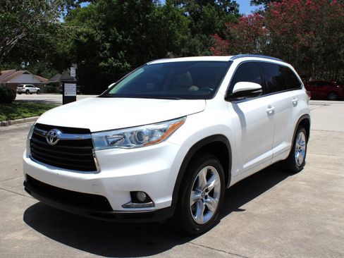 Used 2016 Toyota Highlander Limited FWD image 4