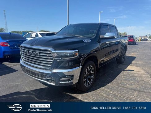 Used 2025 RAM 1500 Laramie AWD/4WD image 1
