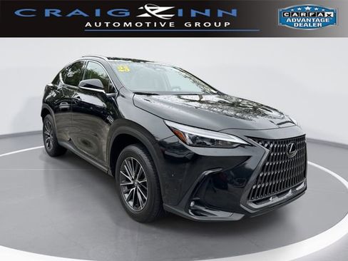 Used 2025 Lexus NX 250 FWD image 1