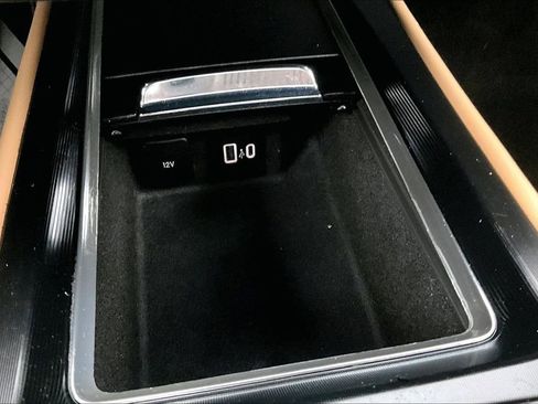 Used 2022 Lincoln Corsair Reserve w/ Elements Package image 27