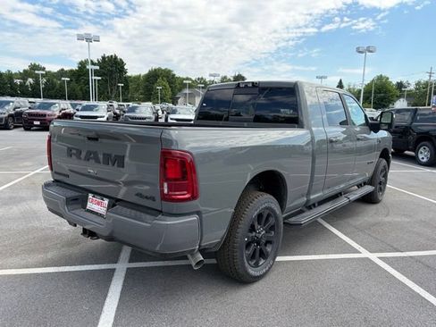 New 2026 RAM 2500 Laramie AWD/4WD image 8