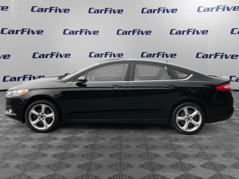 Used 2016 Ford Fusion S w/ Equipment Group 101A FWD image 2