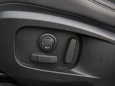 Used 2025 Jaguar F-PACE R-Dynamic S image 25