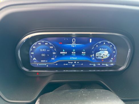 Used 2023 Chevrolet Tahoe Premier image 9