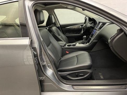 Used 2016 INFINITI Q50 Premium RWD image 28