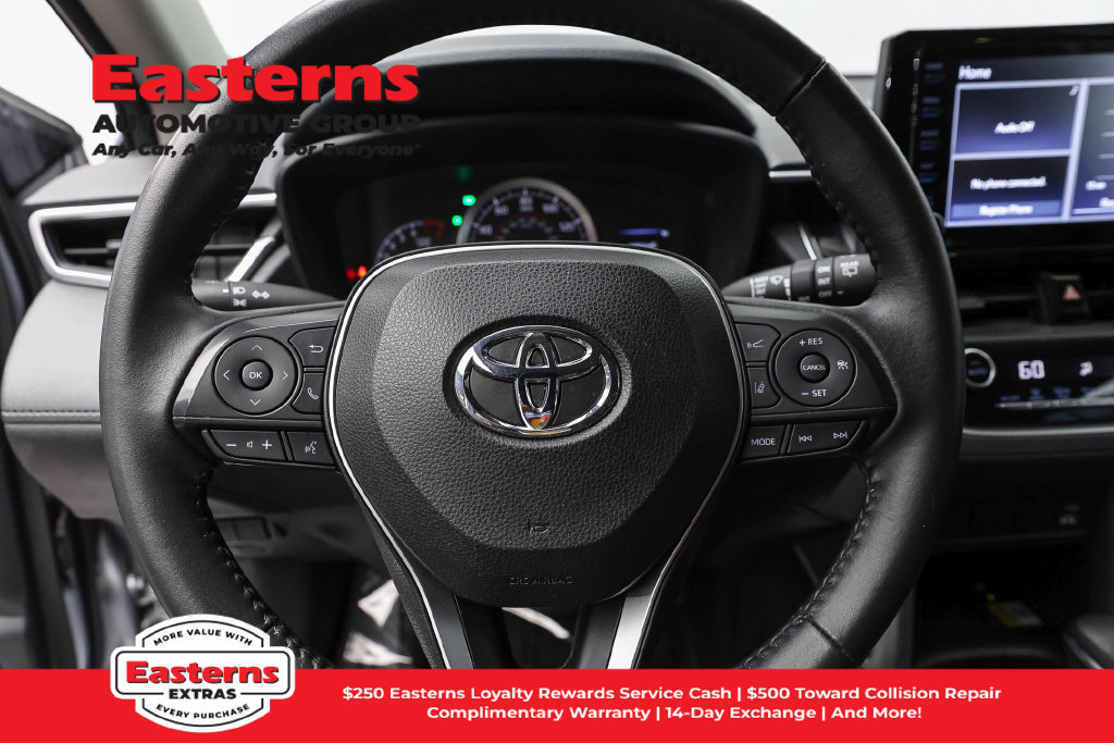 Used 2022 Toyota Corolla Cross LE AWD/4WD image 11
