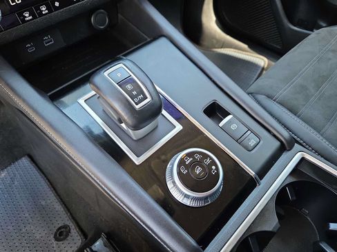 Used 2023 Mitsubishi Outlander SE FWD image 21