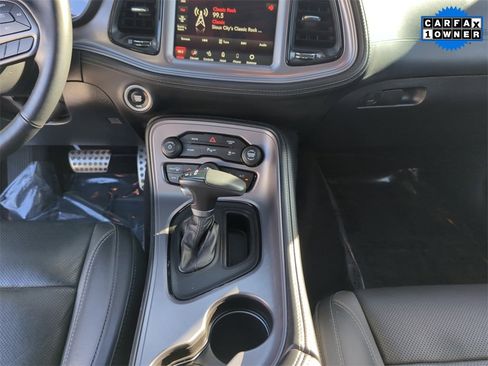 Used 2023 Dodge Challenger SXT w/ Plus Package image 11