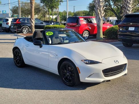 Used 2020 MAZDA MX-5 Miata Sport RWD image 3