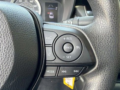 Certified 2022 Toyota Corolla LE FWD image 23