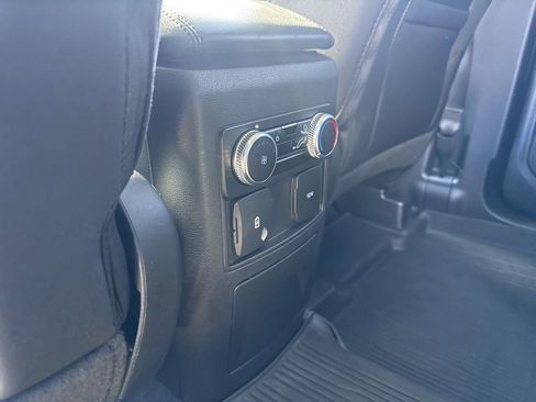 Certified 2022 Ford Explorer XLT image 63