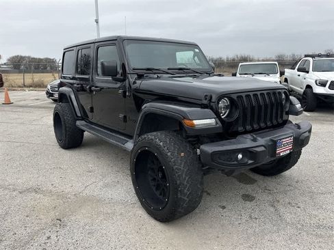 Used 2020 Jeep Wrangler Unlimited Sahara image 6