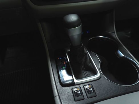 Used 2018 Toyota Highlander XLE image 20