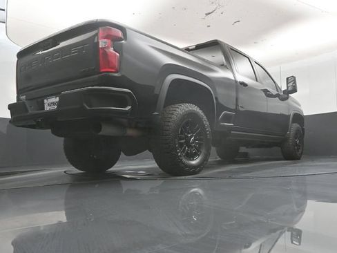 Used 2024 Chevrolet Silverado 2500 ZR2 w/ Technology Package AWD/4WD image 49