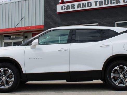 Used 2025 Chevrolet Blazer LT FWD image 7