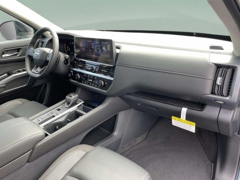 New 2026 Nissan Pathfinder SL FWD image 19