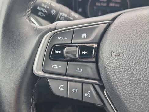 Used 2018 Honda Accord Sport image 13