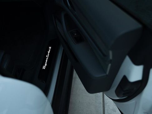 Used 2022 Porsche Taycan Turbo S image 73