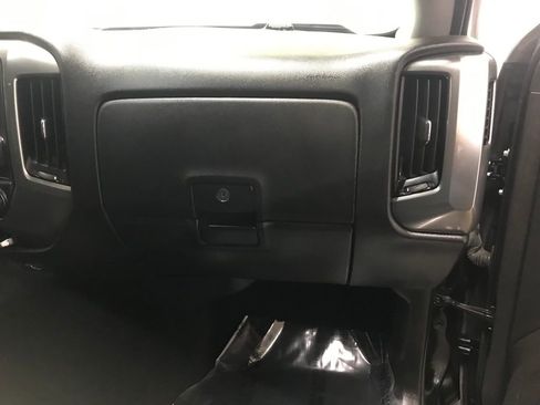 Used 2018 Chevrolet Silverado 1500 LT w/ All Star Edition image 39