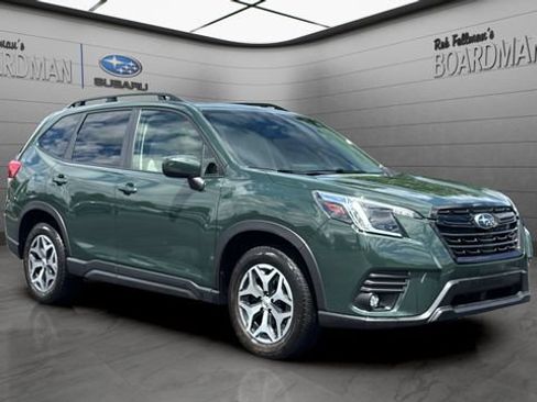 Used 2024 Subaru Forester Premium AWD/4WD image 1