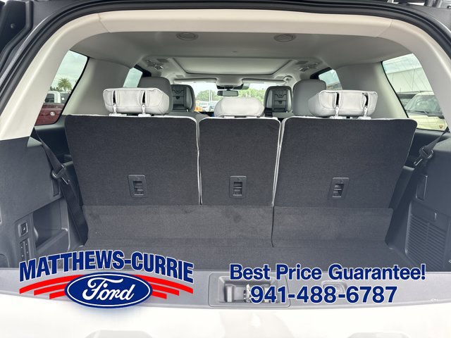 New 2027 Ford Expedition Platinum w/ Platinum Ultimate Package AWD/4WD image 14