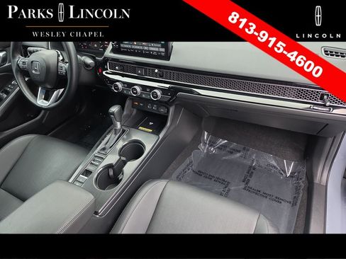 Used 2024 Honda Civic Touring image 9