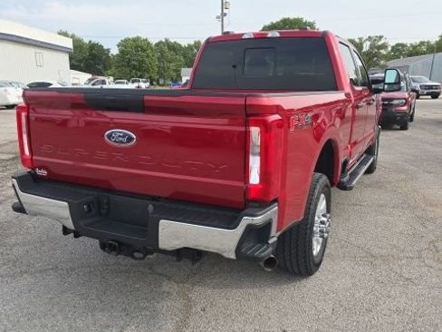 Used 2024 Ford F250 XLT w/ FX4 Off-Road Package AWD/4WD image 3