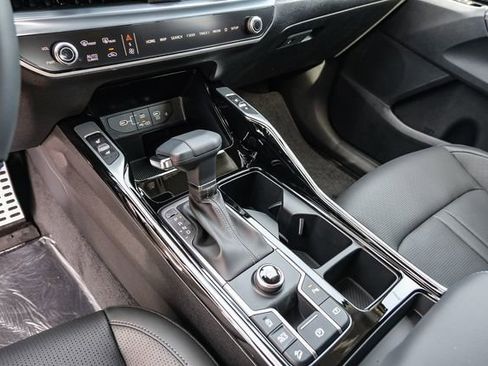 New 2025 Kia Sorento SX image 21