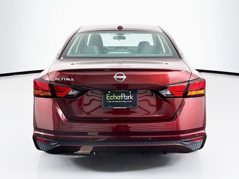 Used 2025 Nissan Altima 2.5 SV image 7