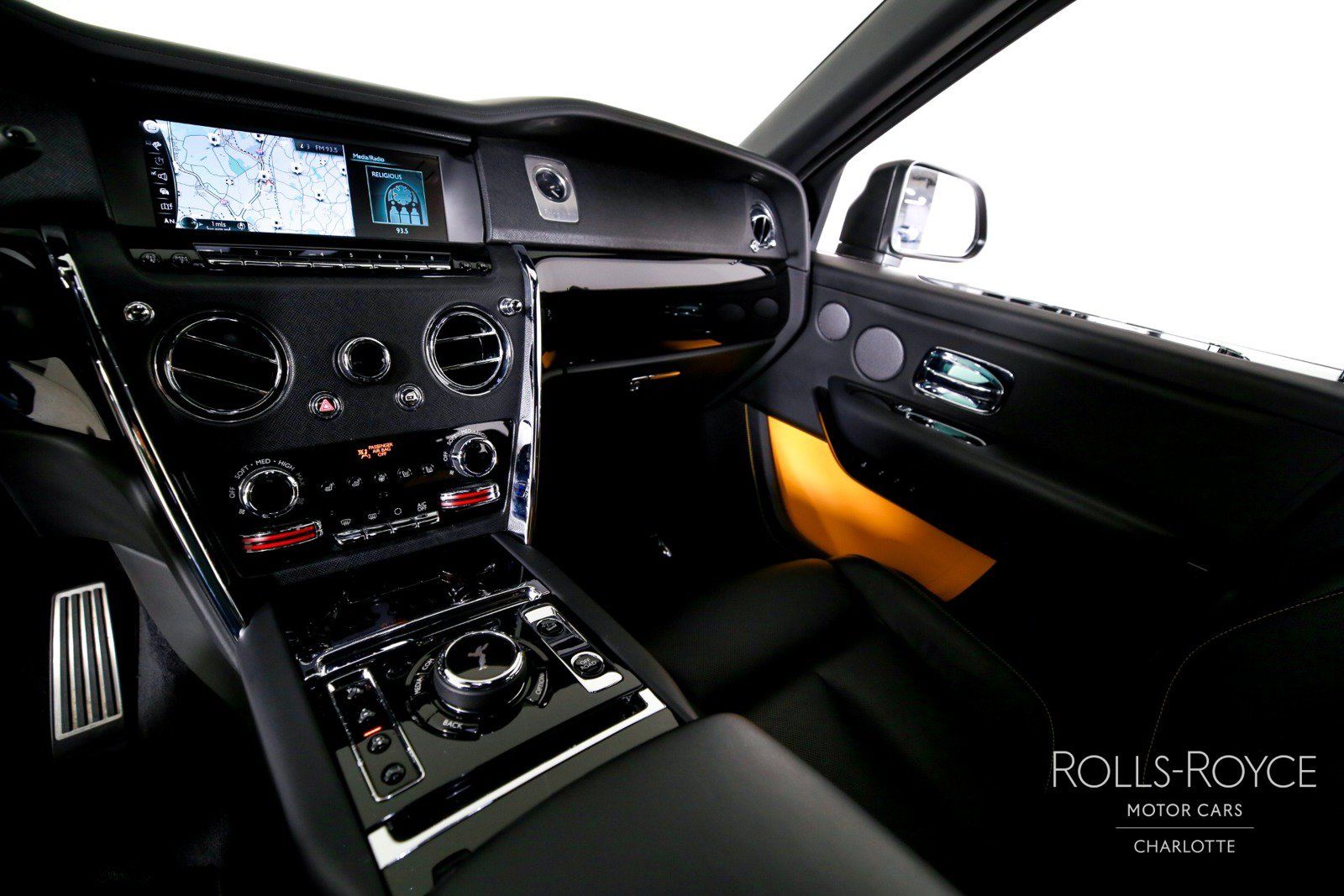 Used 2023 Rolls-Royce Cullinan AWD/4WD image 16