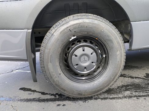 New 2025 Mercedes-Benz Sprinter 2500 image 13